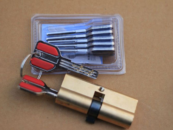 齐齐哈尔市24小时上门开锁公司